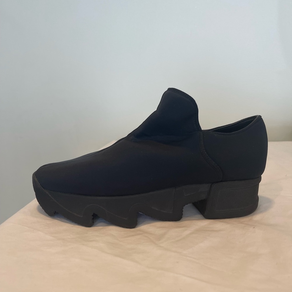 IRi NYC Wes I Low Top Slip On Sneaker